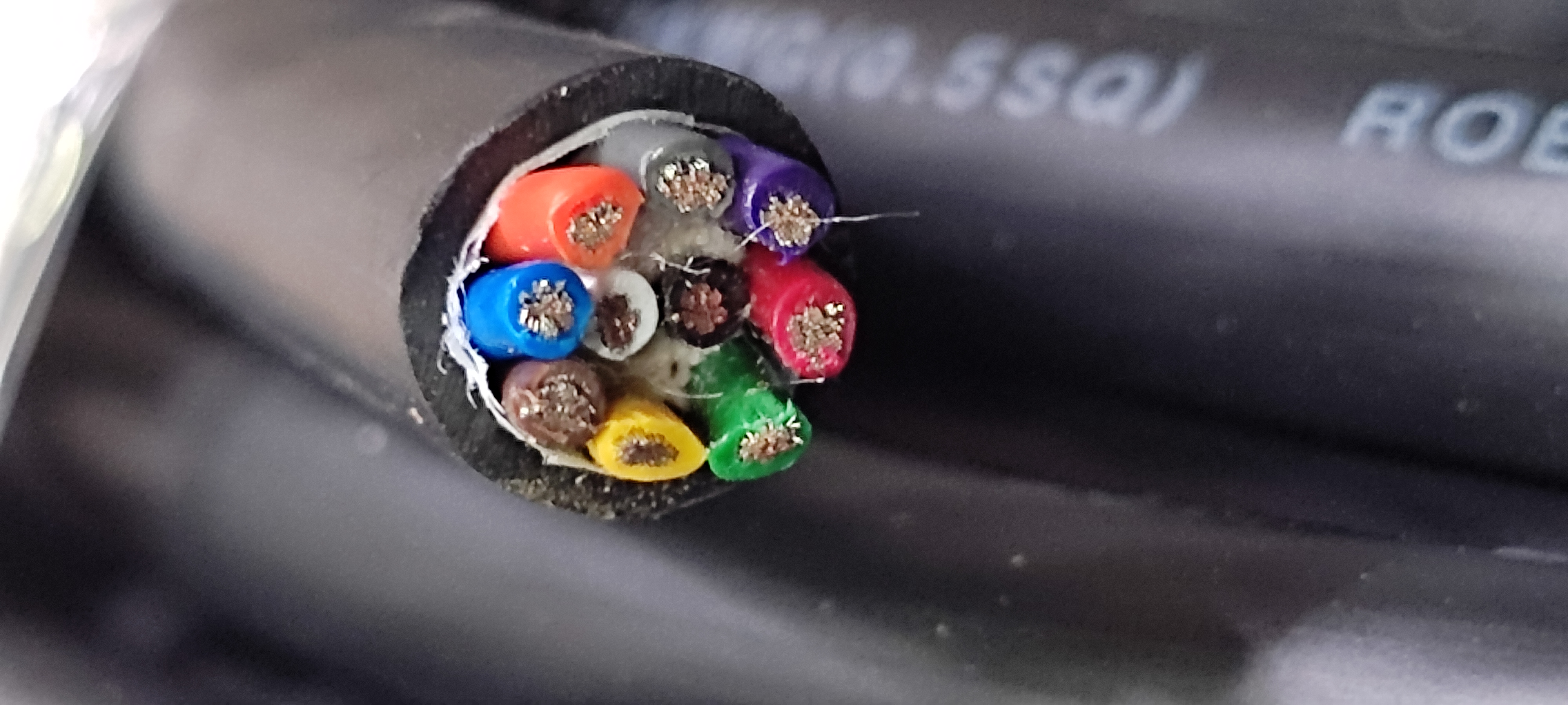 ROiREV10Cx20AWG_3.jpg