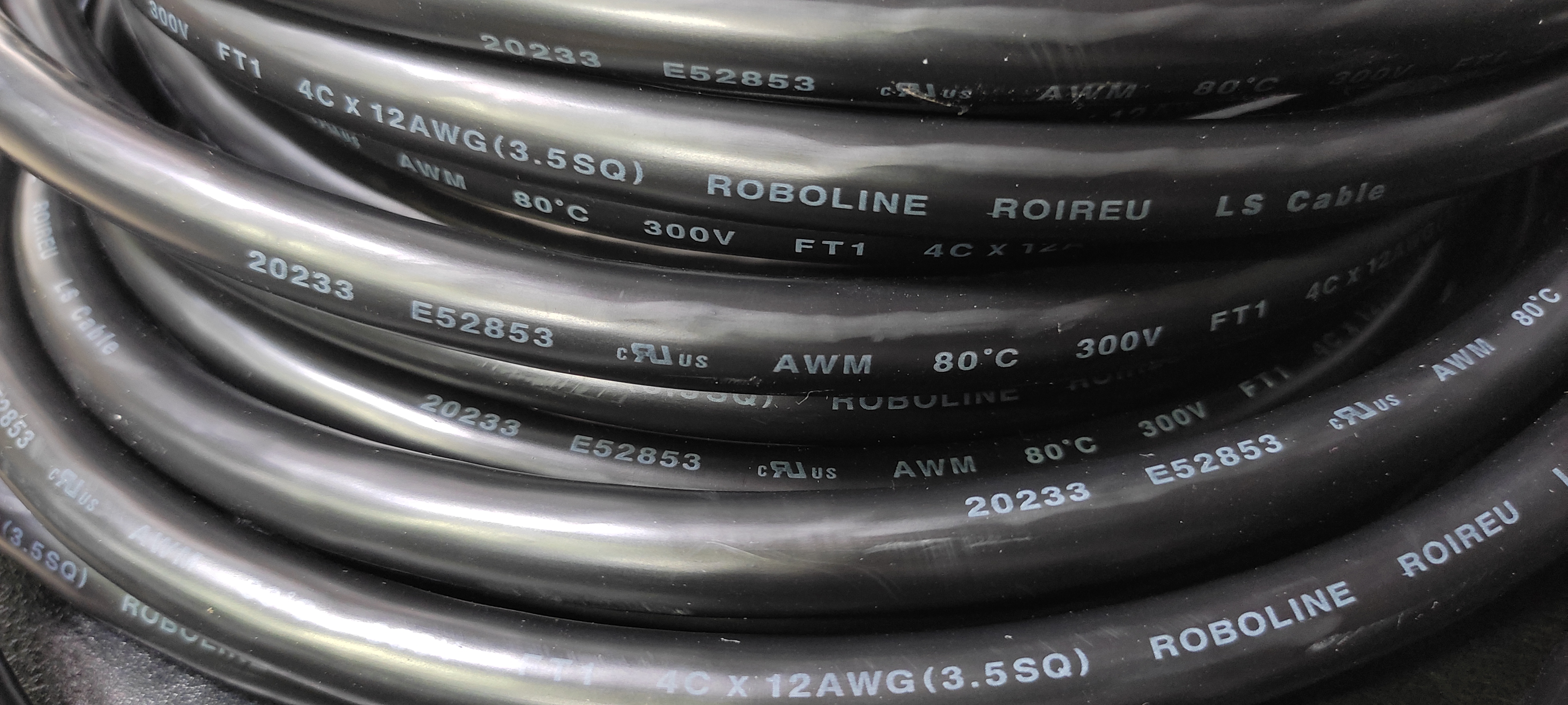 ROiREU4Cx12AWG_4.jpg