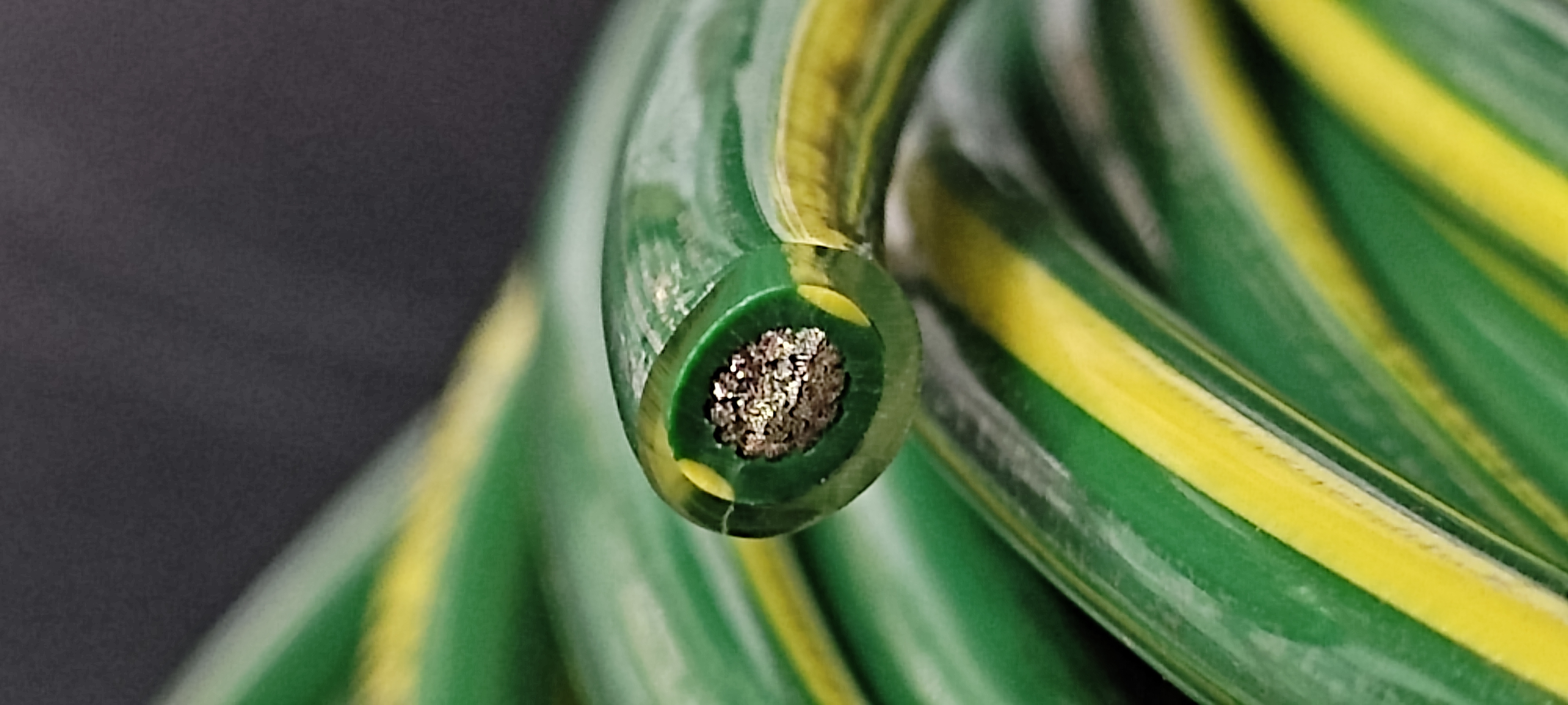 ROVU_Earth_12AWG_3.jpg