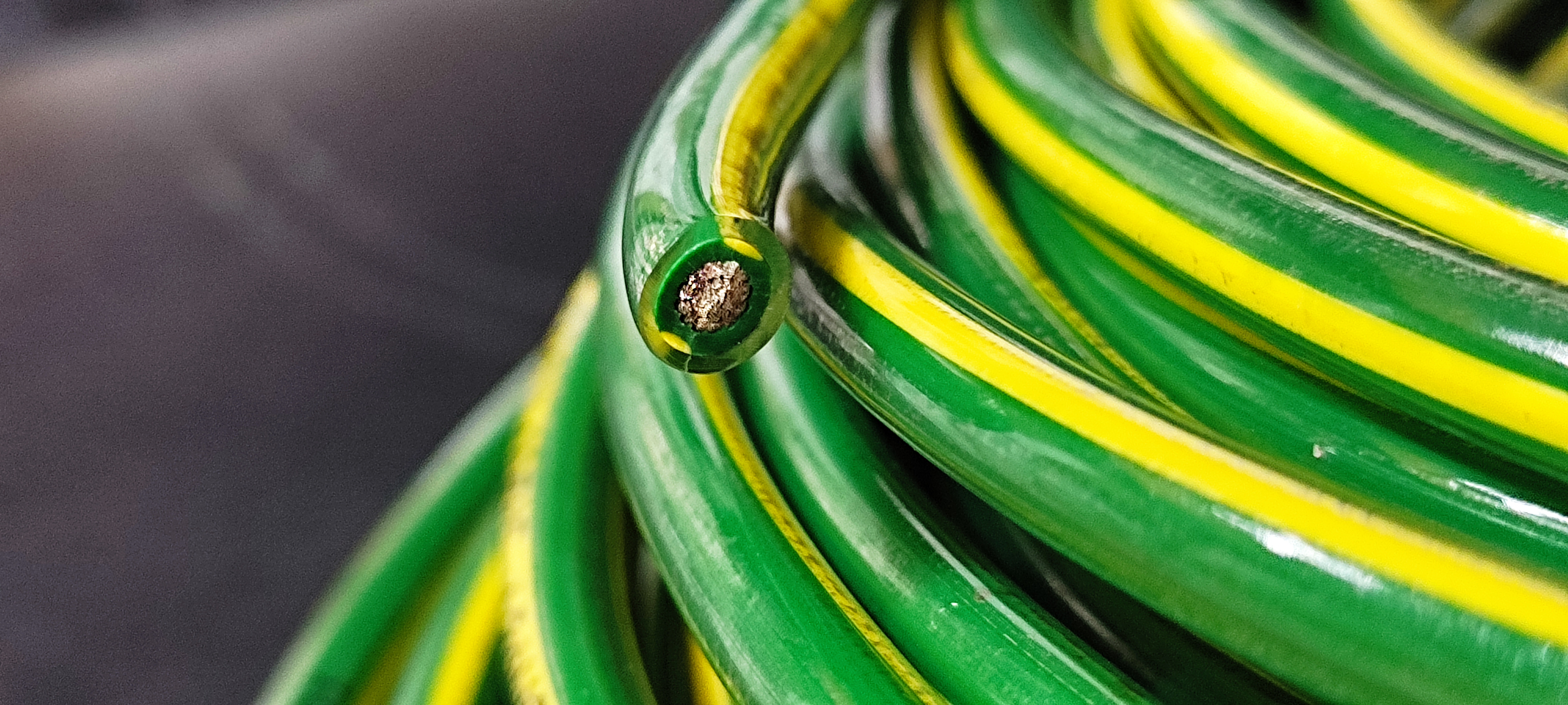 ROVU_Earth_12AWG_4.jpg