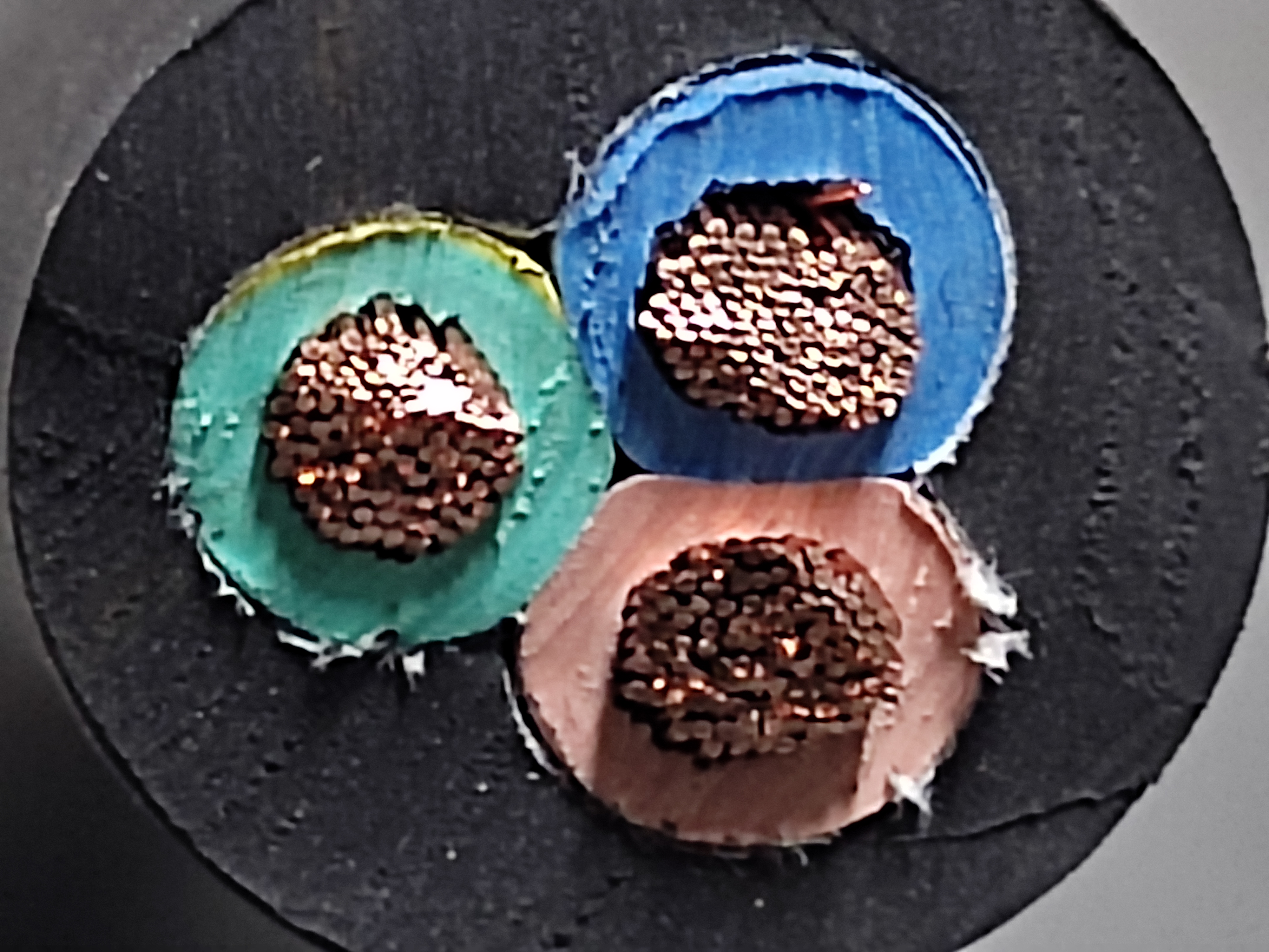 2CT_6SQx3C_3.jpg