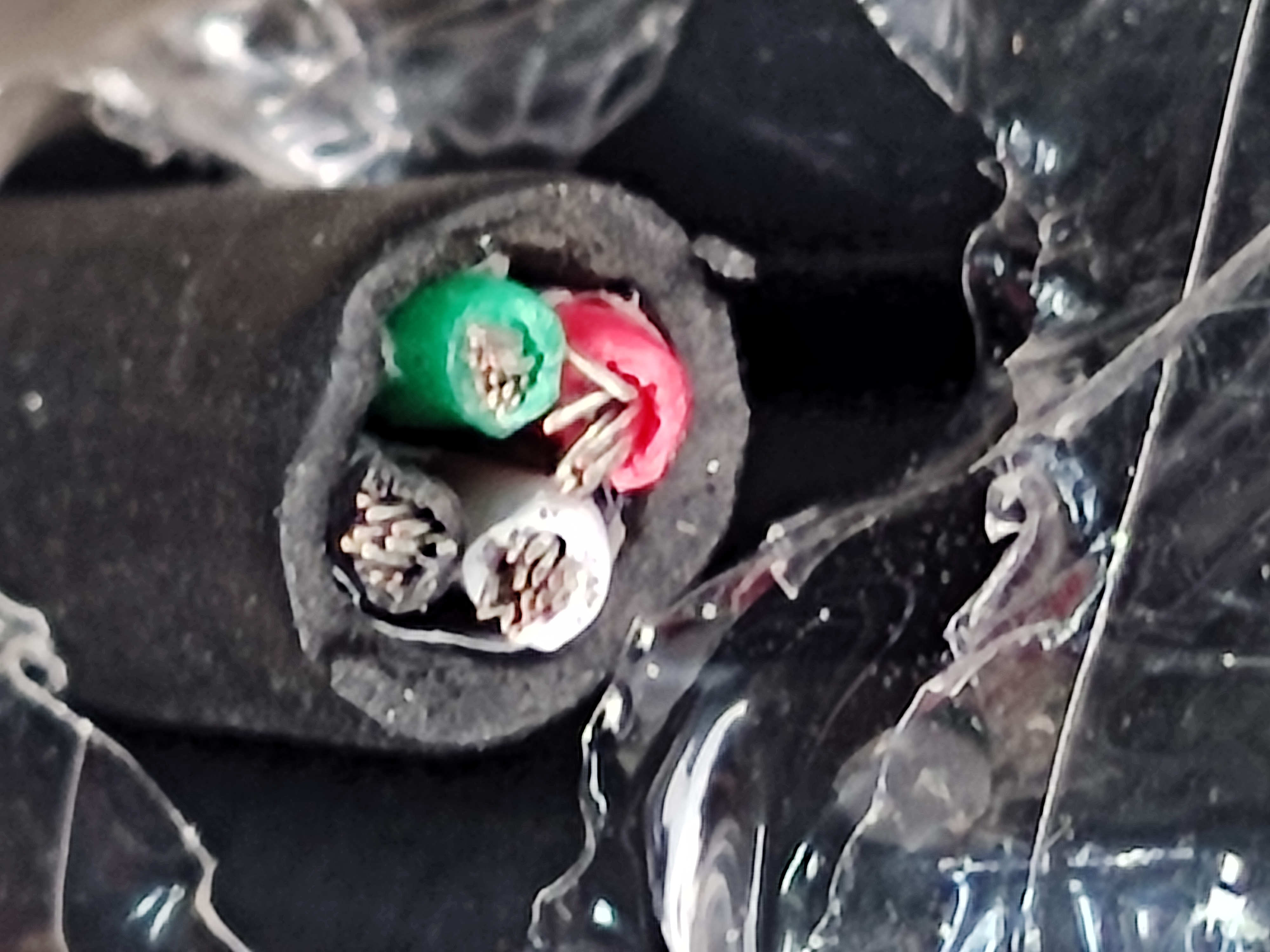 UL2464_22x4C_Ki_2.jpg