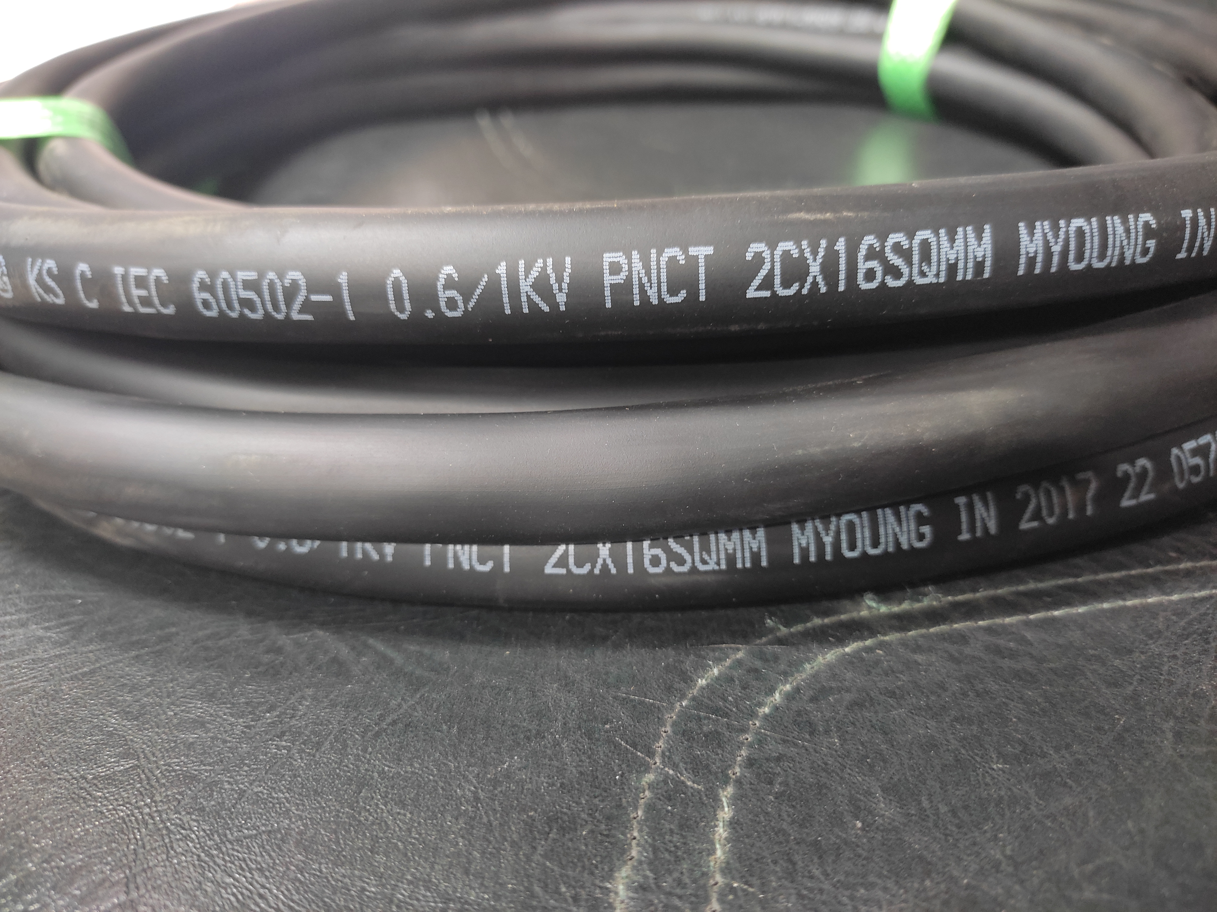 PNCT_16x2C_Mi_9.jpg