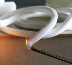 KCC, 불에 강한 스펀지 개발