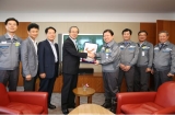 대한민국 최초 시추선 두성호 건조 30주년 맞아 감사패 전달
