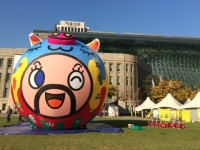 서울문화재단, 6일 서울광장에 돼지 형상 공공미술 ‘미스터 기부로’ 설치