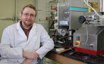 달걀 흰자를 이용한 항박테리아 플라스틱 개발