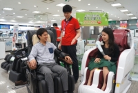 롯데하이마트, 어버이날 맞아 안마의자 할부 이벤트 실시