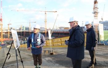 구본무 회장, LG그룹 R&D의 새로운 심장이 될 마곡 사이언스파크 건설현장 점검