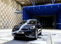 기아차, 친환경 소형 SUV ‘니로’ 국내 공개