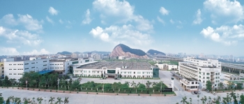 스카텍, SHINI사 플라스틱 합리화기기 도입으로 업계 주목