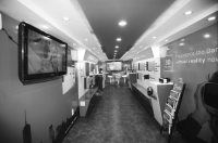 Danfoss Drives, VACON 및 VLT 드라이브 소개하는 버스 투어 실시