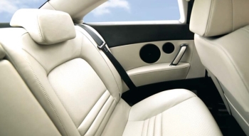 랑세스만의 ‘마이크로 캡슐’ 특허 기술로 가죽 무게를 20%까지 줄이다