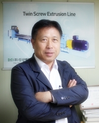 (주)진산피알엠, 플라스틱 및 고무 기계를 모두 아우르다