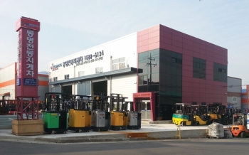 동명전동지게차, 신속한 기동성으로 고객 마음 사로잡다!