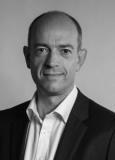 ARM 사이먼 시거스 CEO. 소프트뱅크 그룹 이사회 임원 승인