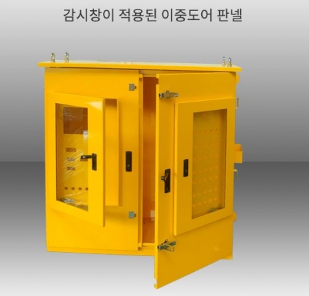 감시창이 적용된 이중도어 판넬