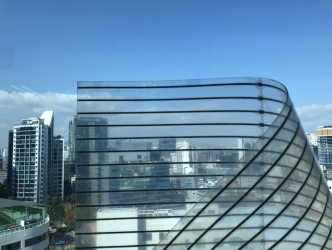 디스플레이허브(주), 1㎜ 두께 투명 필름전광판 출시