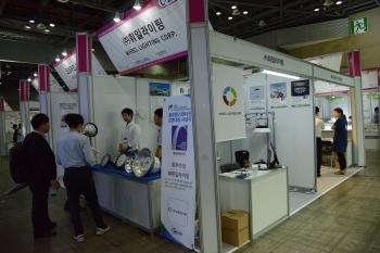 [LED & OLED EXPO 2018] 휘일라이팅, 페럴 및 머플러 전문 (주)휘일라이팅