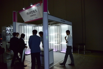 [LED & OLED EXPO 2018] (주)사인테크, 면조명패널 취급업체