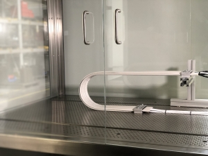 이구스, 신제품 클린 케이블 가이드로 반도체 시장 공략 박차