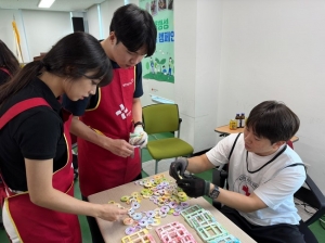 지구 환경을 지키는 플라스틱 기계 기술, 대한적십자사, 김제시 등 지자체-기관-대기업들 친환경 활동에 '눈길'