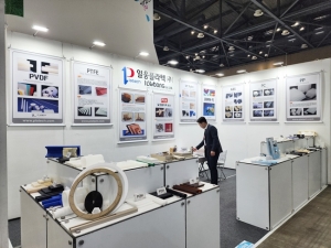 [SIMTOS 2024] 일웅플라텍, 다양한 종류의 엔지니어링 플라스틱 전시