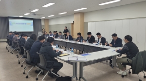 경남도, 로봇산업 기업 간담회 개최 - 뉴스 썸네일 이미지