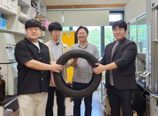 카이스트, 폐타이어를 고무·나일론 원료로 전환 성공​