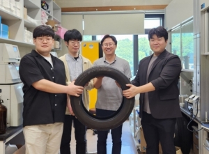 카이스트, 폐타이어를 고무·나일론 원료로 전환 성공​