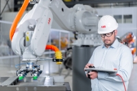 ABB, 대형 산업용 로봇 포트폴리오 확대