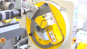 디씨에스이엔지, 코마린 2025서 ‘완전 자동 파이프 커팅 & 베벨링 머신’ 공개