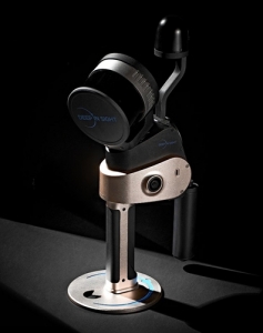 [2025 로보월드 프리뷰] 딥인사이트, 휴대용 AI 3D 스캐너 ‘디멘뷰’로 현장 데이터 혁신 이끈다