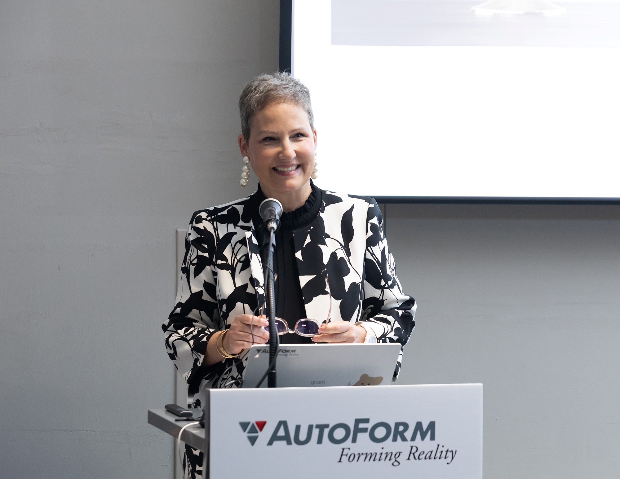 오토폼엔지니어링 “숙련 기술을 AI로 잇는다”...K-제조 혁신 위한 디지털 금형 전략 발표