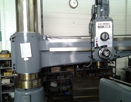 레디알 드릴링머신 2100형