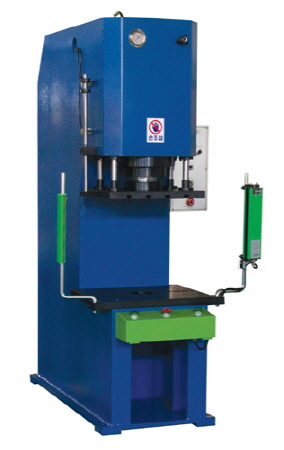 C형고속유압프레스