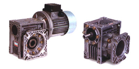 중공축 웜 감속기