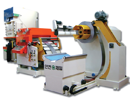 N.C LEVELLER FEEDERS