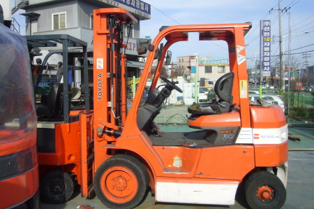 중고전동지게차 7FB-30