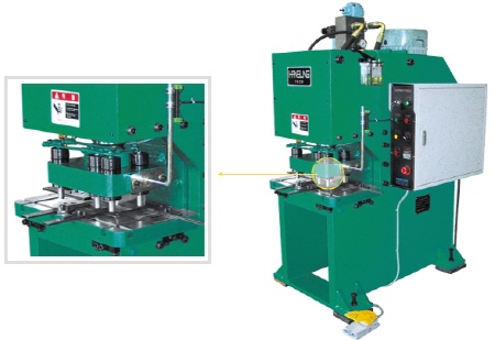Corner Press M/C