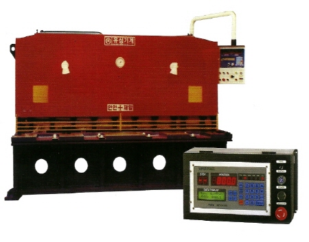 CNC 유압식 절단기