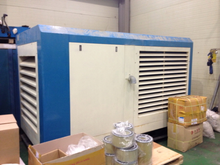 콤프레샤 200마력 스크류콤프레샤