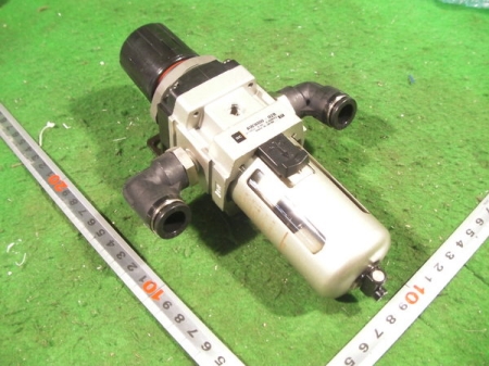 51904/ SMC/  공압압력조절 수분제거필터 레귤레이트