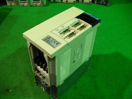 4056 / MITSUBISHI. MR-J2S-350A. 미츠비시 서보모터 드라이버. 약간 미세 탈색됨.
