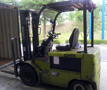 전동지게차