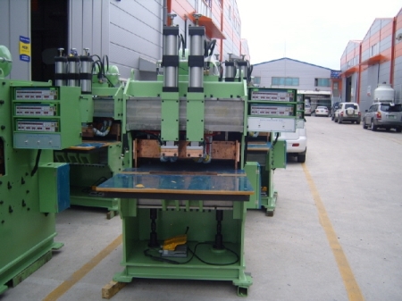 스폿용접기 (Spot Welder)