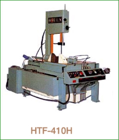 Vertical Band Sawing M/C