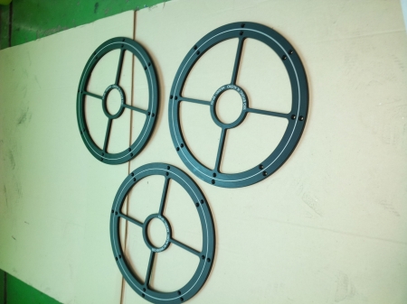 AL 10T 스피커 브라켓입니다.