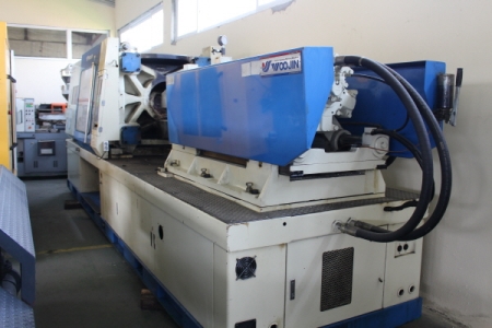 우진플라임 사출기