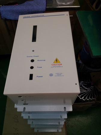 분체 마감하고 실크인쇄한 상태